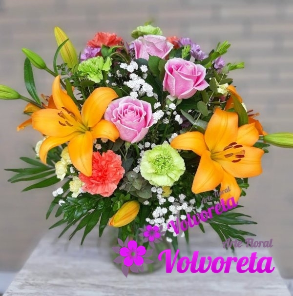 Ramo de flores variadas Color Maternal